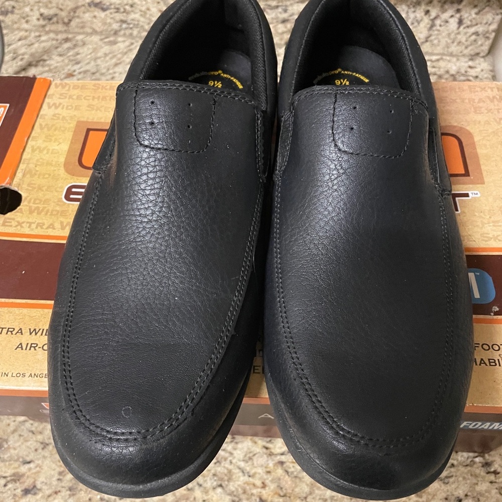 Women Slip-On Casual Work Shoes - Black